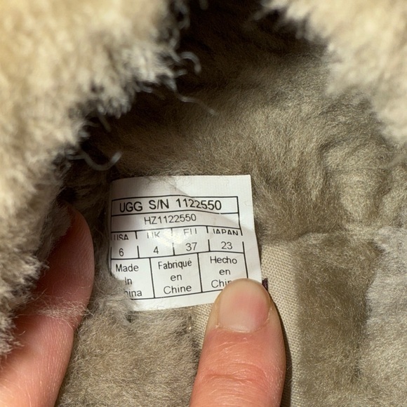 Cozy Tan UGG Fur-Lined Slippers - Picture 6 of 6